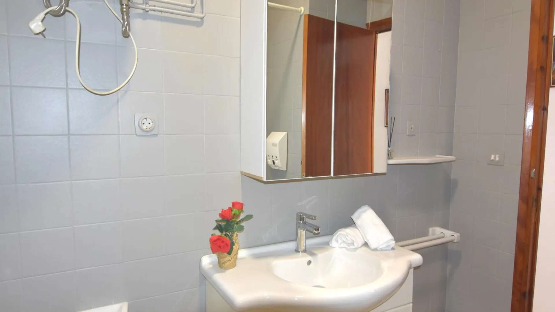 Rnet - Castell Trinitat Apartment Roses
